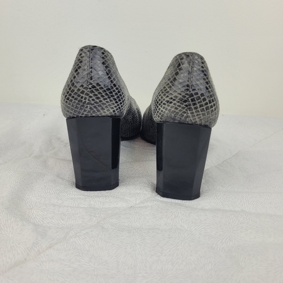 Stuart Weitzman snakeskin gray leather square toe block heel shoe pump work 6.5 - Picture 4 of 12